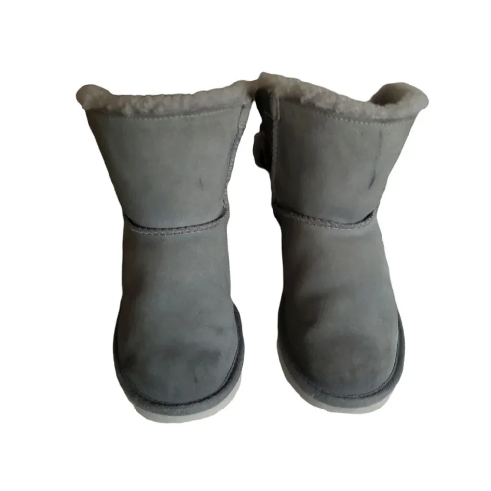 UGG Australia Kids Adoria Tehuano Perforated Leather Grey 1017785 Size 3